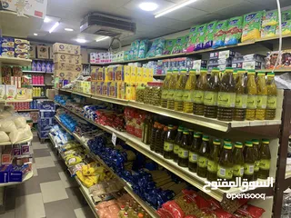  7 سوبر ماركت للبيع