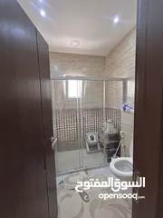  12 منزل فاخر للبيع شبه ارضي خلف الراهبات الوردية مقابل مسجد عمر ابن الخطاب للبيع بسبب السفر