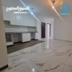  2 شقه جديده مميزة للايجار عين مصباح قرب عفاف مول