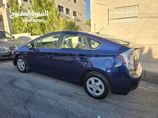  12 تويوتا بريوس 2011 للبيع