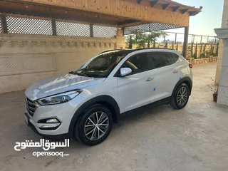  15 هونداي توسان وارد الشركة الردنيه فل كامل بنوراما مالك واحد من الوكالة
