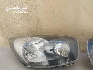 2 ضواو أمامية كيا بيكانتوا 2014