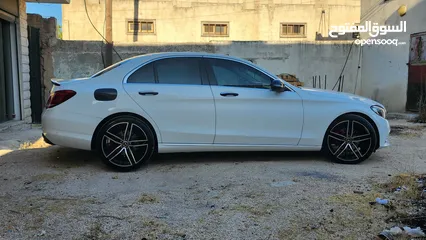  5 MERCEDEC BENZ C200 YEAR 2017 سيارة مميزة جدا جدا 6 انظمة قيادة السعر على الكاش فقط والسعر نهائي ..