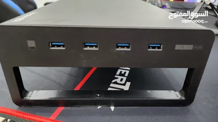  1 monitor stand with 4 usb ports
