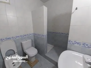  11 شقة غير مفروشة للإيجار ( Property 39866 ) سنوي فقط