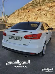  6 فورد فوكس st فحص نخب كاش
