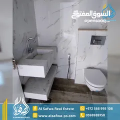  5 شقه سوبر سوبر ديلوكس مميزه جدا للايجار مع ترس واسع 45 متر مع اطلالات خلابه نيال صاحب النصيب