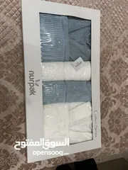  3 روب حمام 8قطعه جديد غير مستخدم عند صبحا ب50دينار