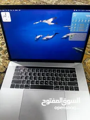  2 Apple macbook pro