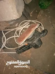  2 منشار خشب تعمل على كهرباء