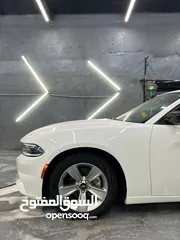  5 دوج تشارجر sxt2019كندي بدون حادث