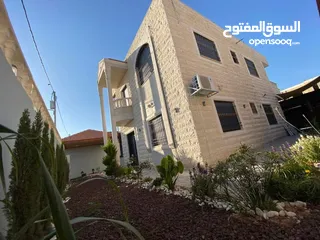  1 فيلا للبيع