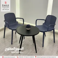  6 كرسي عظم بأيدي متين ومريح بلون جميل ومميز