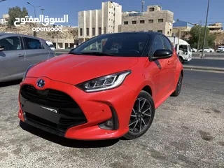  1 تويوتا يارس هايبرد مميزة Black Edition 2021 للبيع بسعر مغري
