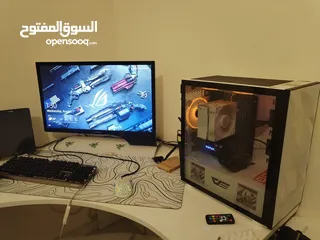  1 كمبيوتر gaming pc للبيع بسعر مغري جدا مع كل اغراضه شاشه و كيبورد و ماوس و كيس