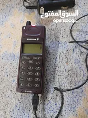  4 تلفون اريكسون تحفه قديم شغال معو شاحن
