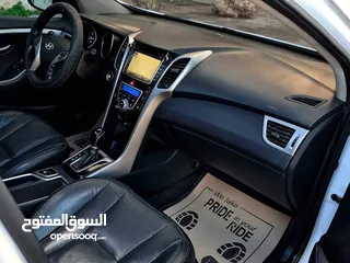  3 هيونداي i30 2014