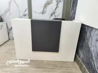  1 طاولة استقبال مستعمل للبيع
