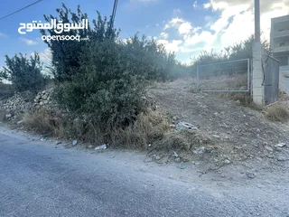 3 ارض للبيع بنص السعر و دقيقة عن خط ستين و 10 دقايق عن راس الجورة ، موقع ممتاز واصل كافة الخدمات