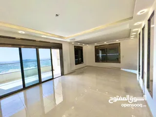  3 شقة طابقية قرب مطعم لازورد