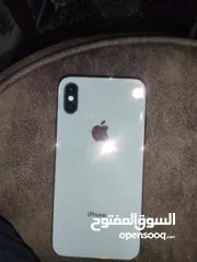  1 ايفون XS..