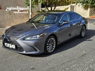  10 Lexus ES300h