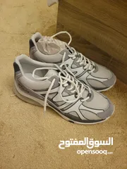  1 حذاء مايكل كورس أصلي