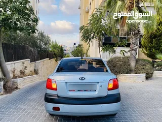  8 كيا برايد 2008 فل اوتماتك ماتور 1600 بحالة ممتازة جدا الله يبارك لصاحب النصيب ..