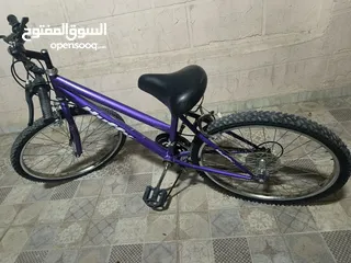  2 دراجه هوائيه ماركة Huffy العالمية 24 انش جبلي غيارات شغالة تمام بسعر مغري