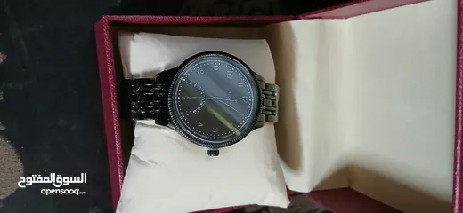  14 ساعات يد ماركة ابلكس