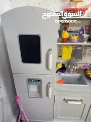  3 لعبه مطبخ كبيرههههه اشتريتها من يومين لبنتي بس بطلت بدها الياها من ايكيا
