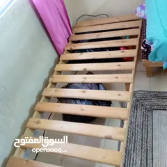  4 تخت عدد 2 تفصيل خشب لامنيت