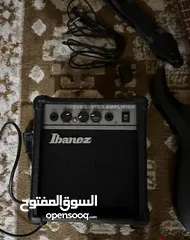  2 As new electric guitar جيتار كهربائي كالجديد