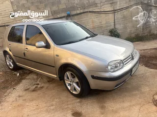  2 سيارة جولف موجودة في قبلان