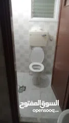  3 شقه للايجار لعائله  او اخ واخ