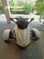  4 Canam Spyder RS 2013 semi-automatic