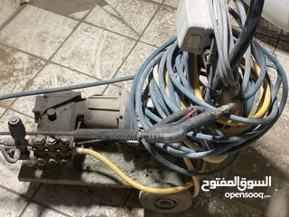  10 عدة غسيل سيارات وقطع غيار مستعمة