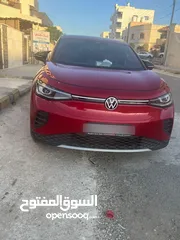  12 Id4 cross pur + 2021 بحالة الوكالة لون خمري