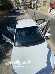  4 هونداي أيونك