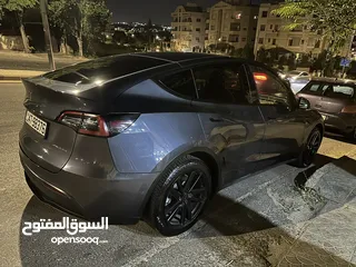  9 ‏TESLA MODEL Y  ‏LONG RANGE DUAL MOTOR 2022 البيع بسعر التكلفه على الفاتوره من بلادها.السعر عالتلفون