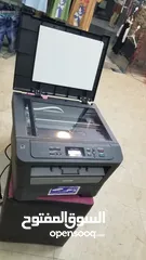  1 طابعة ليزر اسود مع سكانر وحبر