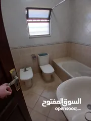  18 روف مع ترس بإطلالــــه بانوراما