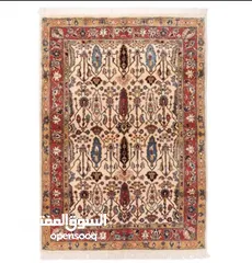  2 A four-meter hand-woven carpet سجادة منسوجة يدوياً طولها أربعة أمتار