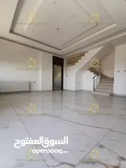  27 شقة دوبلكس ثالث مع روف جديد لم يسكن في أرقى واجمل مناطق خلدا