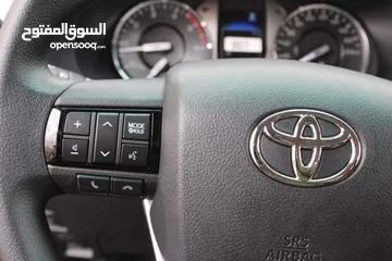  15 بيك اب Toyota Hilux 2023 كفالة الشركة