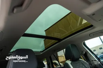  12 Volkswagen ID6 Crozz Pro 2022  السيارة مميزة جدا و قطعت مسافة 13,000 كيلو متر