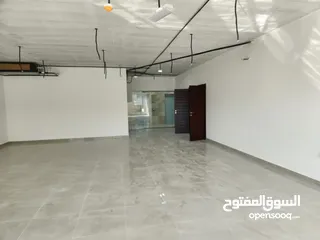  20 OFFICE SPACE FOR RENT IN BAWSHAR ‎مساحات مكتبية للإيجار في منطقة بوشر الآمين