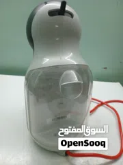  1 الة قهوة تعمل بالكبسولات جميلة جدا للشتتاء جديدة حالة ممتازة