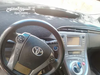  4 تويوتا بريوس 2014 لون سلفر