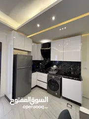  25 غرفة مع صالة  ضمن كمباوند فخم في عمان
